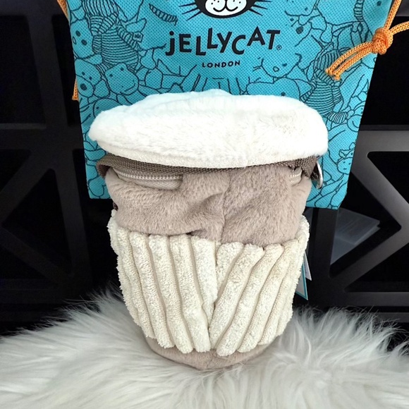 ☕️ Amuseables Coffee-To-Go Bag - comes w/dust bag (NWT/NIB) - Picture 3 of 6